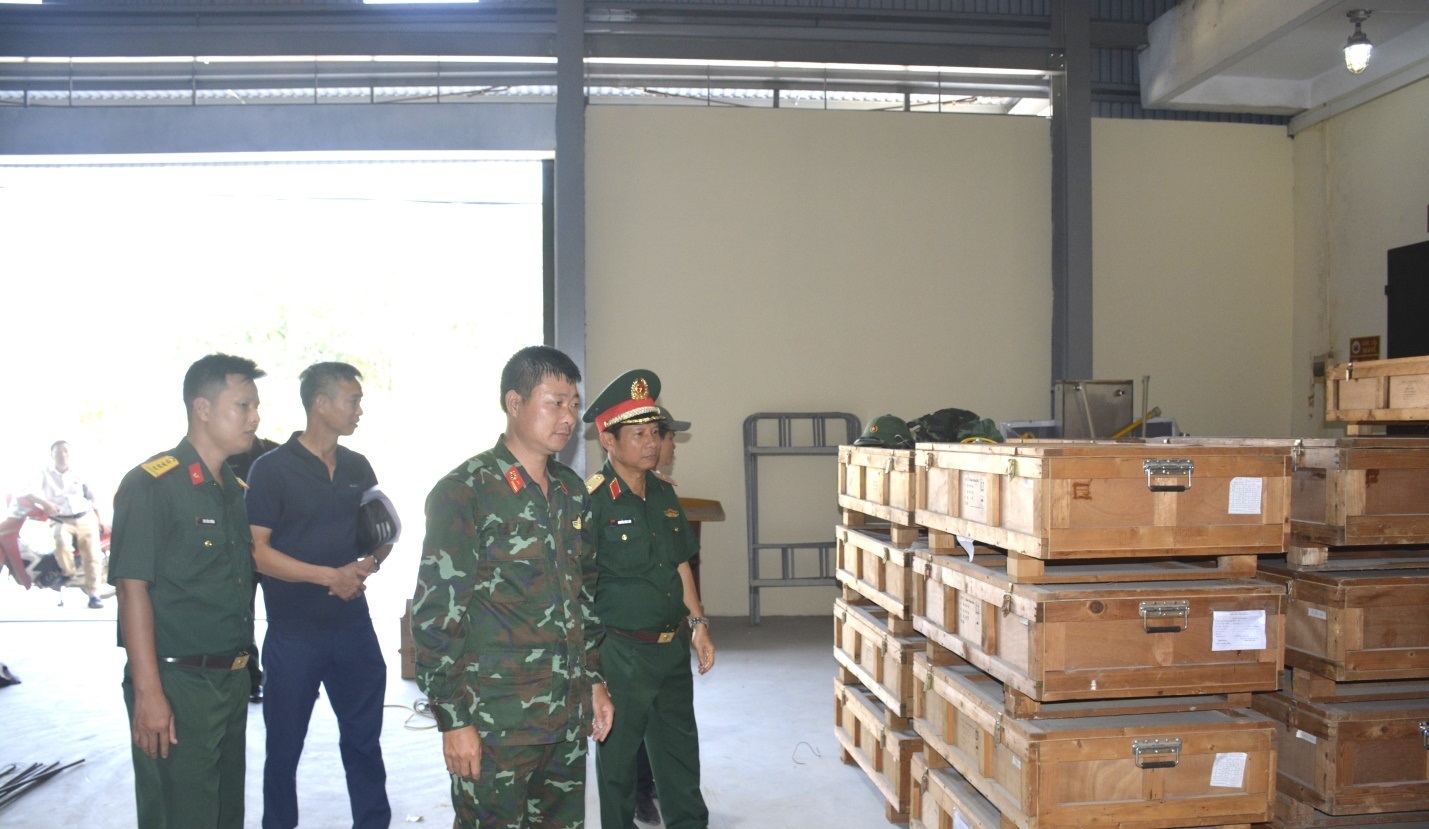Kiểm tra tiến độ xây dựng Kho 813 và Tiểu đoàn Thiết giáp: Quyết tâm hoàn thành đúng hạn