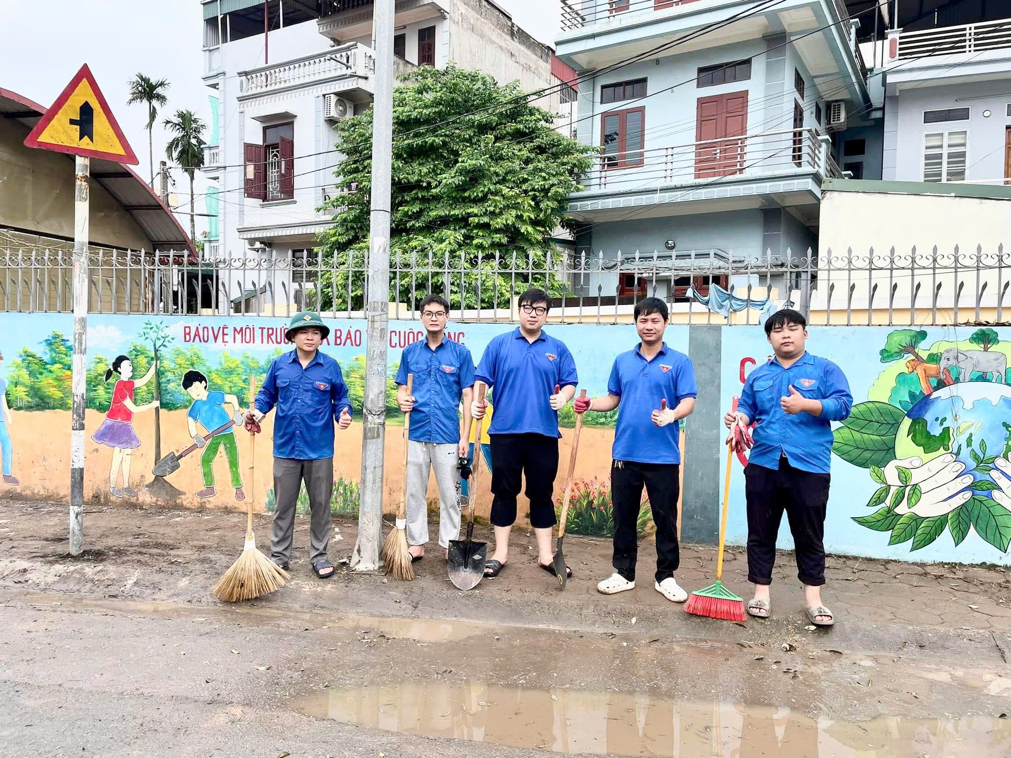 Tuổi trẻ Thanh Trì đồng loạt ra quân, lan tỏa trách nhiệm vì môi trường xanh