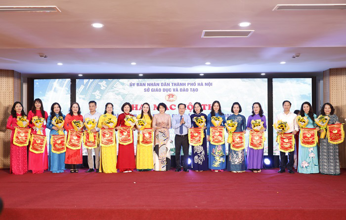 Hội thi nhân viên nuôi dưỡng giỏi Hà Nội: Gắn kết tài năng, nâng tầm chất lượng chăm sóc trẻ mầm non