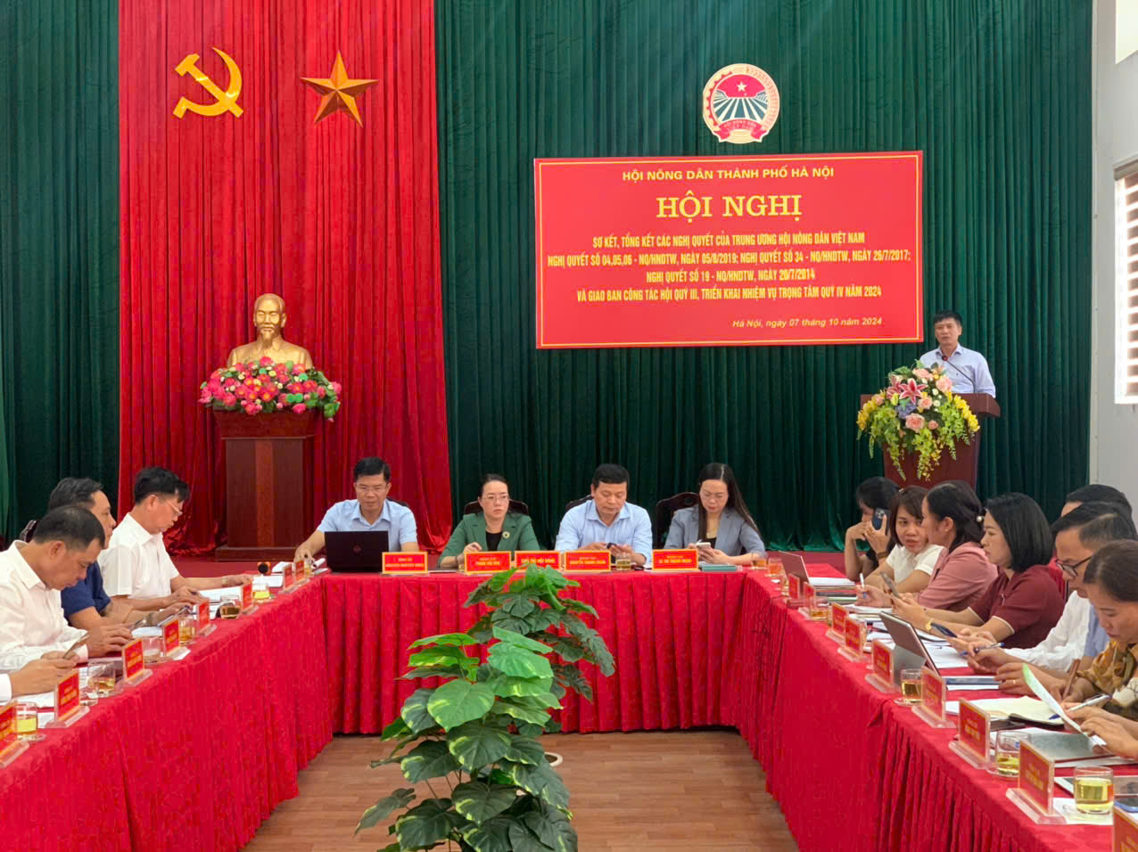Hội Nông dân thành phố Hà Nội: Đẩy mạnh phát triển mô hình kinh tế và hỗ trợ nông dân trong tình hình mới