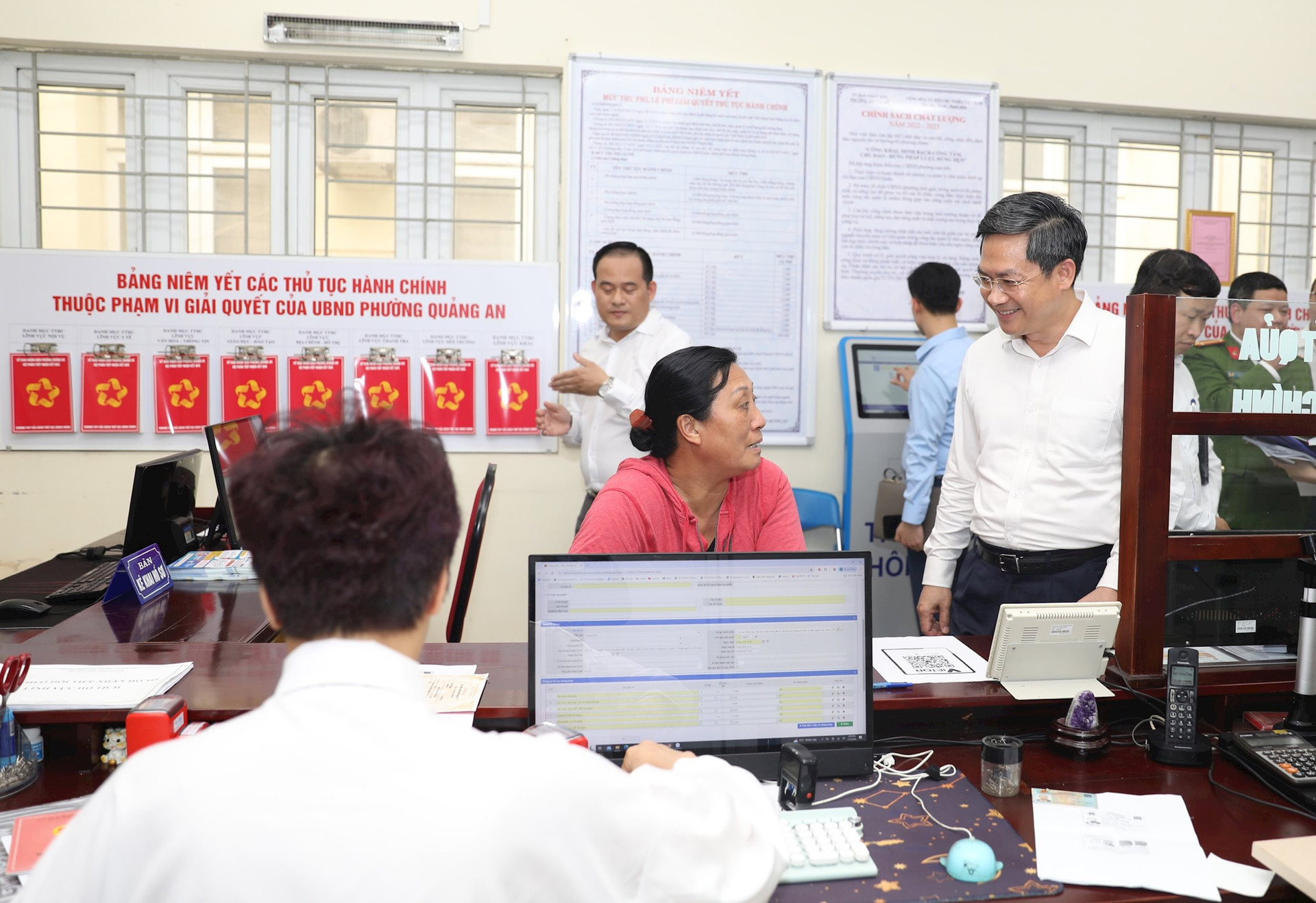 Kiểm tra thực hiện Đề án 06 tại quận Tây Hồ