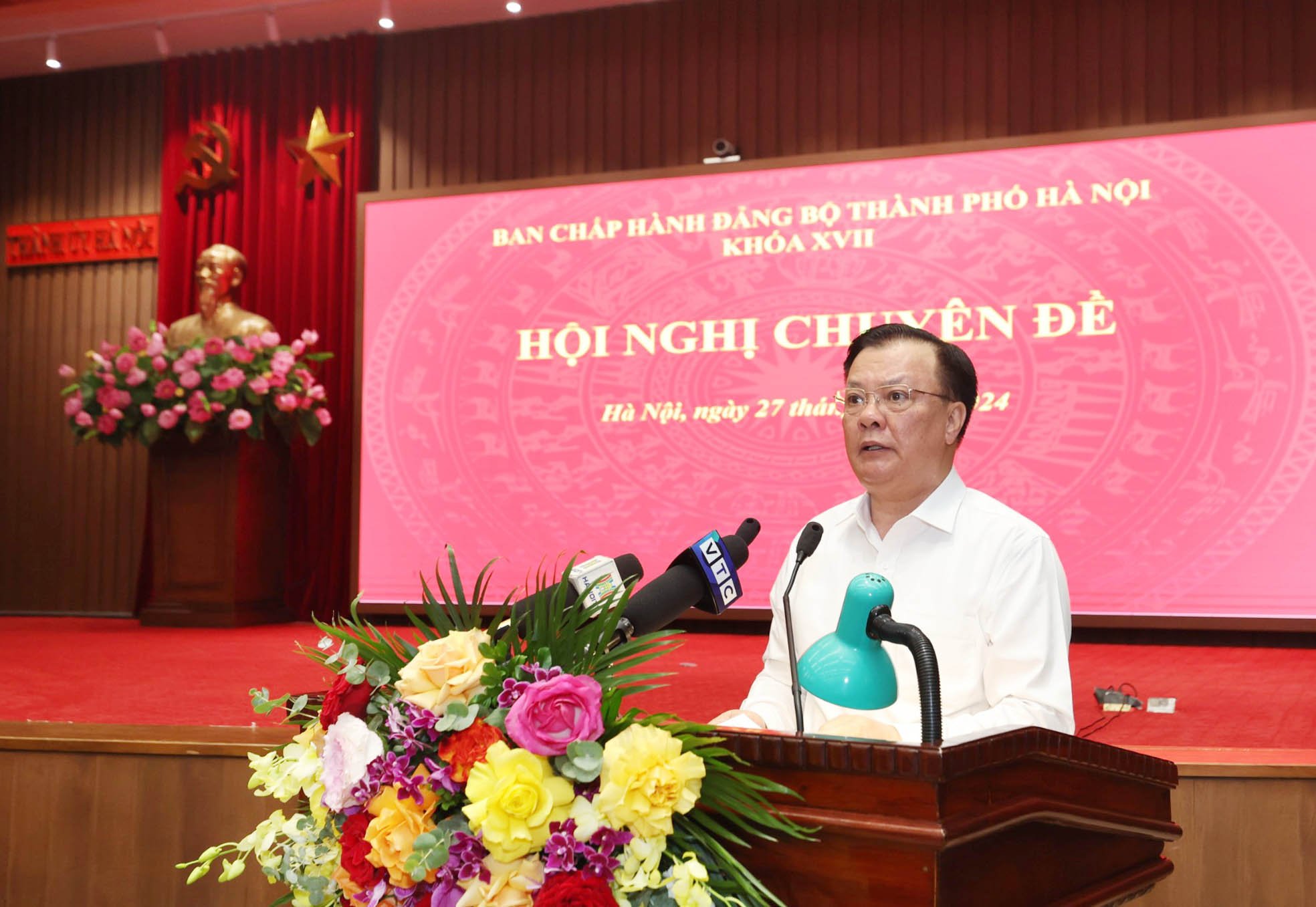 Hướng tới mục tiêu cuối cùng là "phục vụ nhân dân"