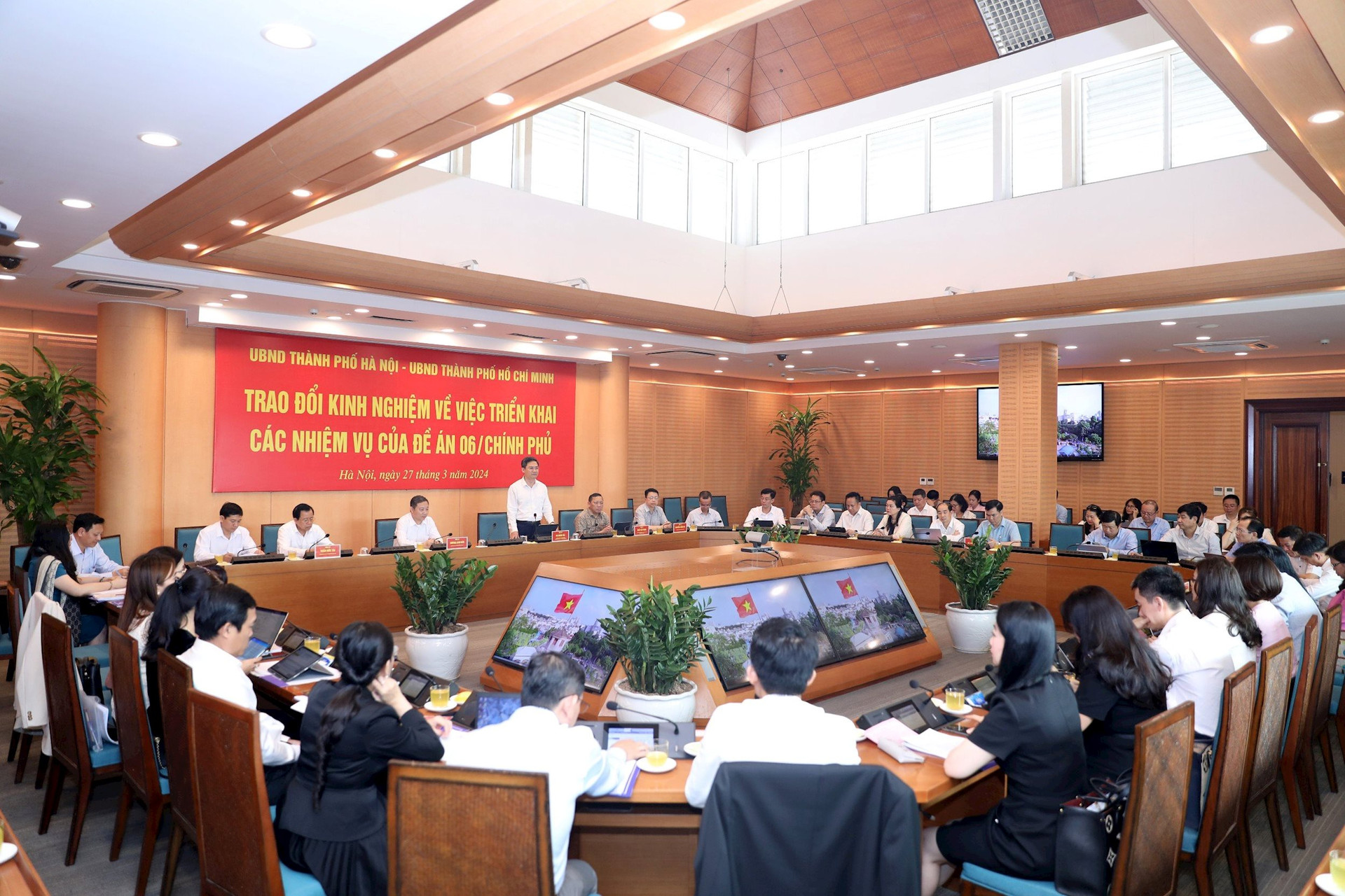 Thành phố Hà Nội và Thành phố Hồ Chí Minh trao đổi kinh nghiệm triển khai Đề án 06