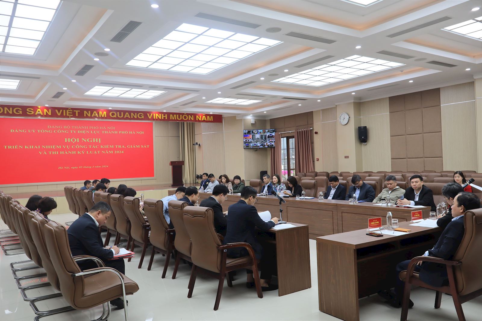 Đảng ủy Tổng công ty Điện lực thành phố triển khai nhiệm vụ công tác kiểm tra, giám sát