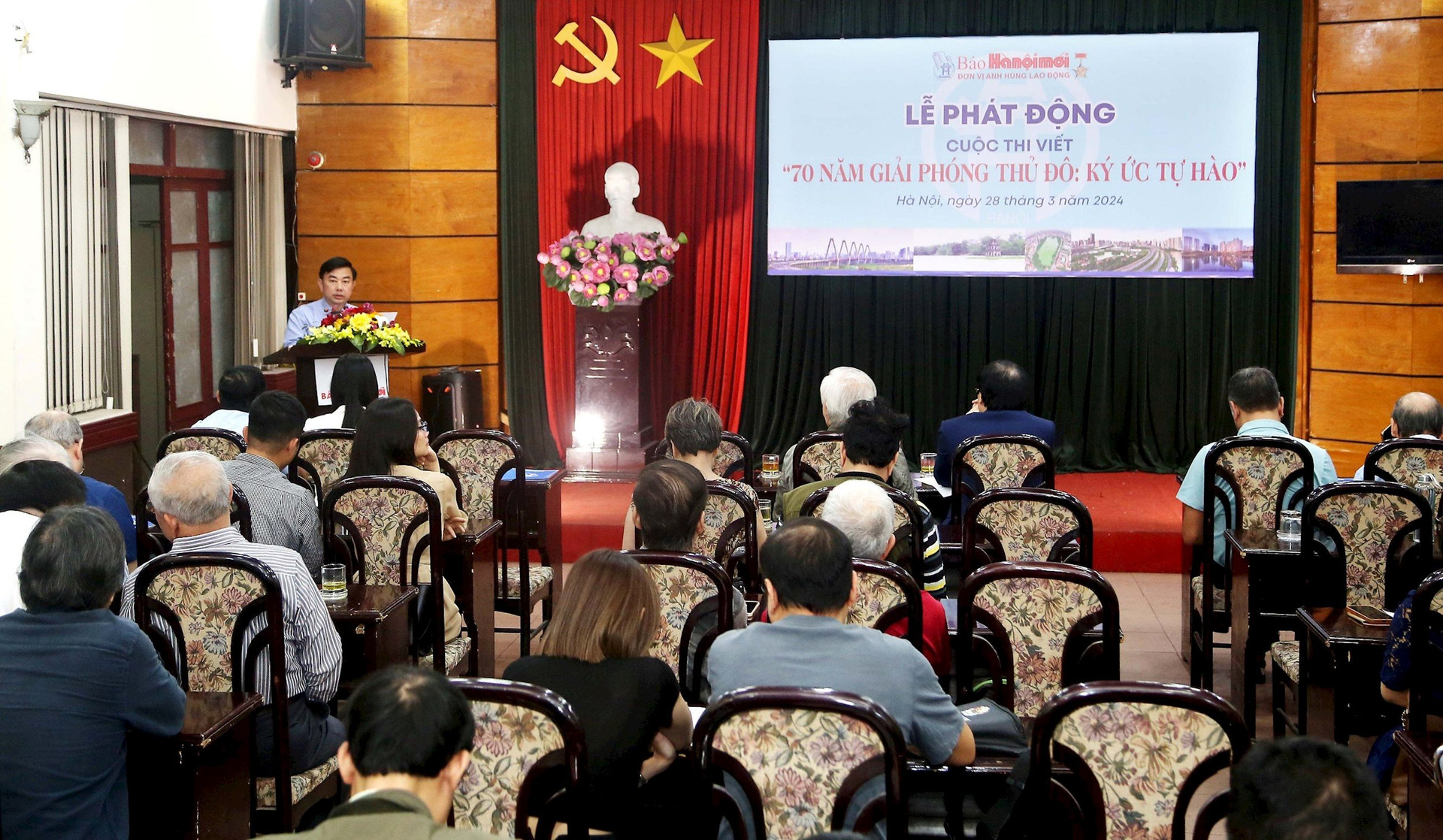 Báo Hànộimới phát động Cuộc thi viết "Kỷ niệm 70 năm Giải phóng Thủ đô: Ký ức tự hào”