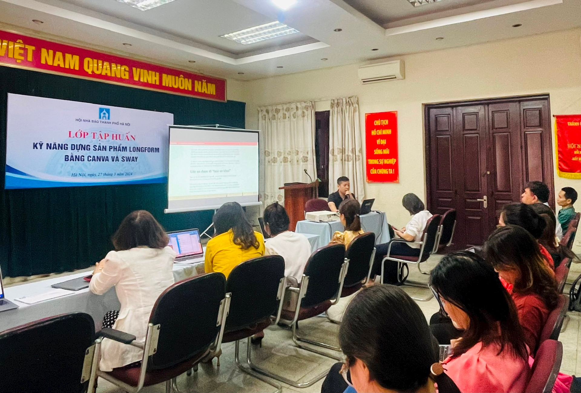 Nâng cao nghiệp vụ cho phóng viên, nhà báo các cơ quan báo chí