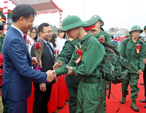 Thị xã Sơn Tây triển khai nhiệm vụ tổ chức lễ giao, nhận quân năm 2024