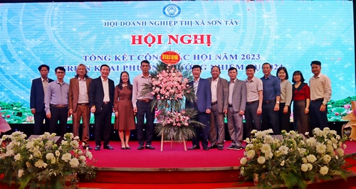 Hội Doanh nghiệp thị xã Sơn Tây tổng kết công tác năm 2023, triển khai phương hướng nhiệm vụ năm 2024 