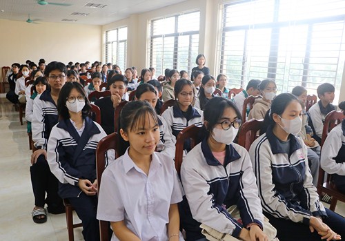 Thị xã Sơn Tây gặp mặt đội tuyển tham dự kỳ thi học sinh giỏi cấp thành phố năm học 2023-2024
