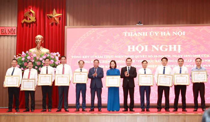 Phát triển giai cấp công nhân là nhiệm vụ quan trọng trong công tác xây dựng Đảng