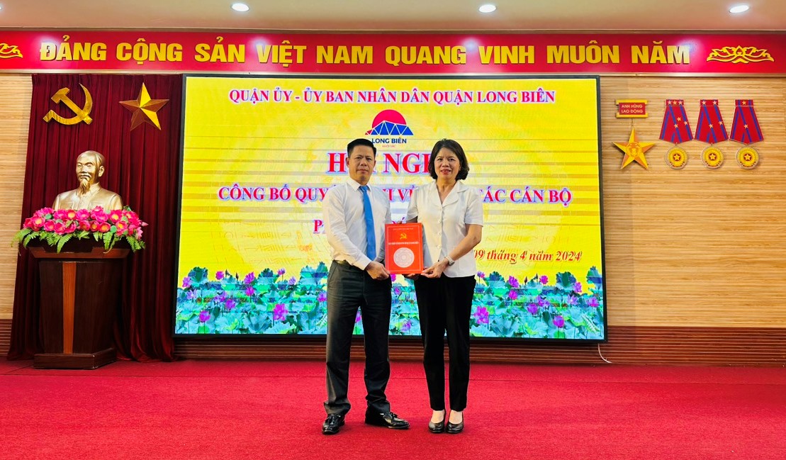 Phường Đức Giang (quận Long Biên) kiện toàn Phó Chủ tịch UBND phường