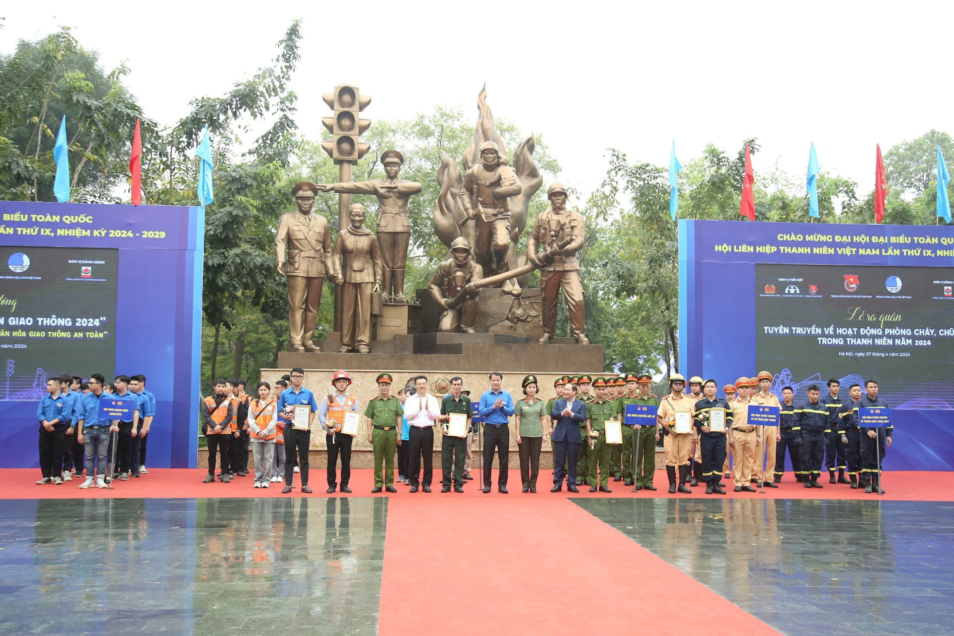 Lễ ra quân tuyên truyền về hoạt động phòng cháy, chữa cháy trong thanh niên năm 2024