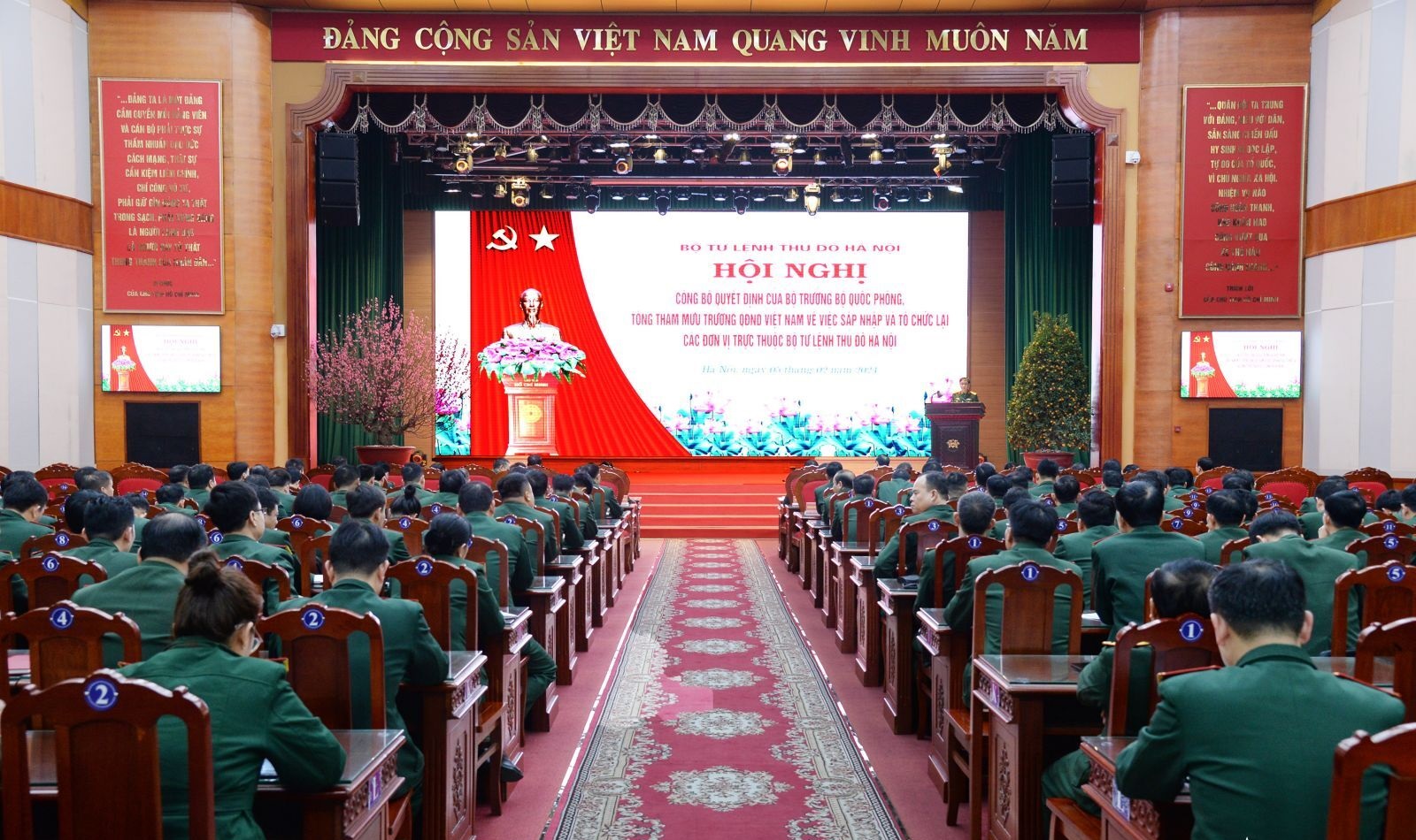 Bộ Tư lệnh Thủ đô: Công bố Quyết định về việc sáp nhập và tổ chức lại các đơn vị