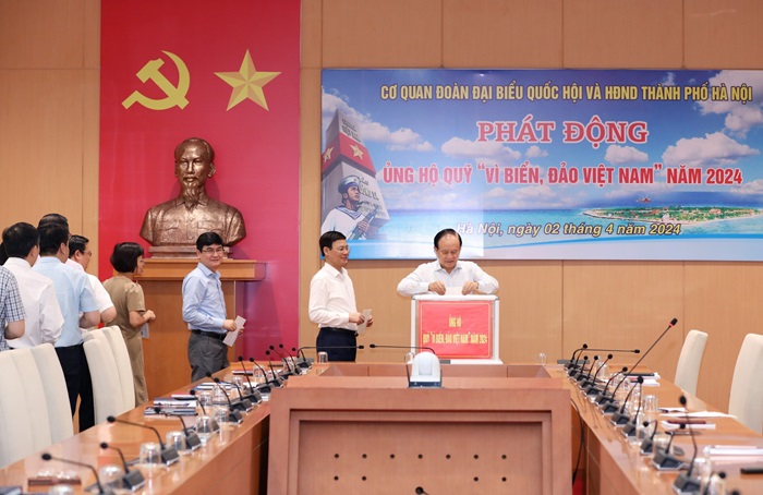 Chủ tịch HĐND thành phố dự lễ phát động ủng hộ Quỹ "Vì biển, đảo Việt Nam" năm 2024