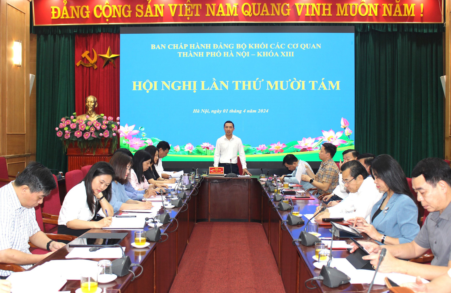 Đảng bộ Khối các cơ quan thành phố phát động đợt thi đua đặc biệt chào mừng 70 năm Ngày Giải phóng Thủ đô