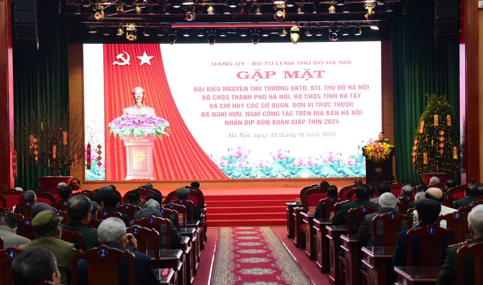 Gặp mặt cán bộ nhân dịp Tết nguyên đán Giáp Thìn 2024