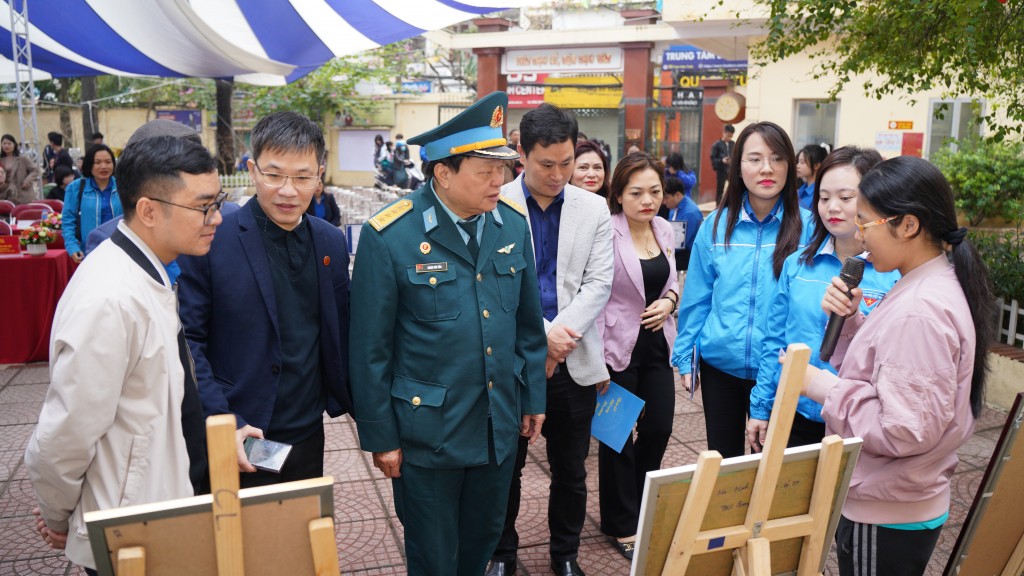 Hội thi tìm hiểu “Đống Đa - truyền thống lịch sử, văn hóa và cách mạng" đưa lịch sử, văn hóa đến gần với người trẻ