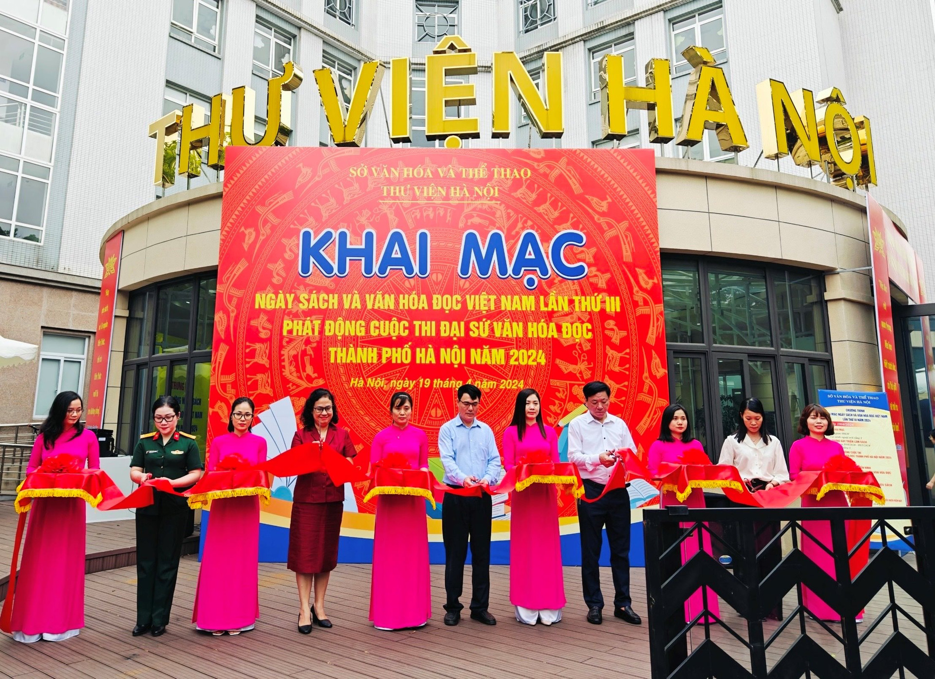 Thư viện Hà Nội rộn ràng hoạt động Ngày Sách và Văn hóa đọc