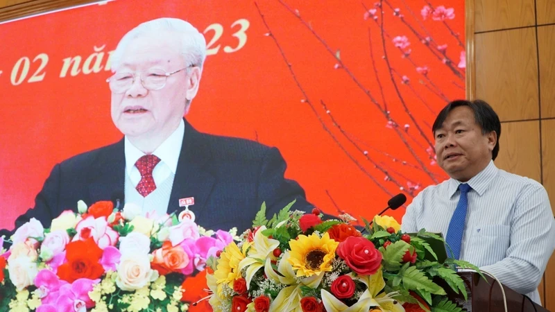 Thường xuyên tăng cường xây dựng, chỉnh đốn Đảng