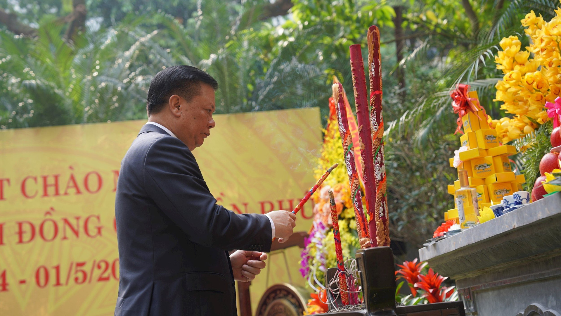 Dâng hương tưởng niệm Tổng Bí thư Trần Phú