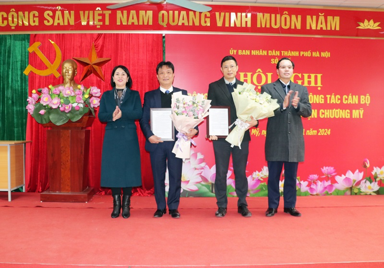 Công bố quyết định về công tác cán bộ đối với Trung tâm y tế huyện Chương Mỹ