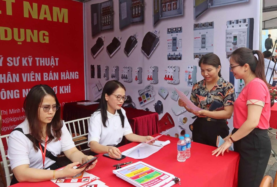 Thị xã Sơn Tây: 2277 chỉ tiêu tuyển sinh và xuất khẩu lao động