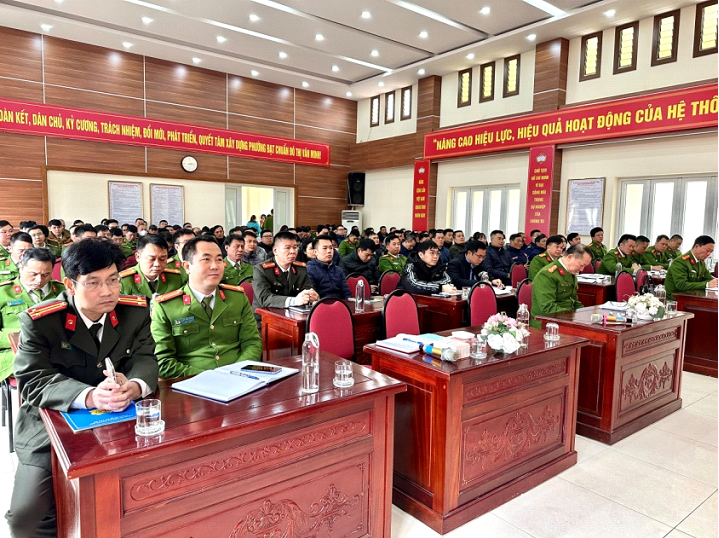 Trang bị kiến thức phòng ngừa tội phạm cướp ngân hàng, tiệm vàng