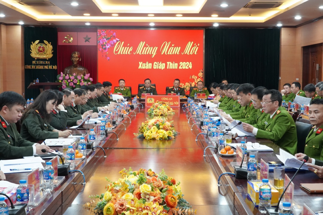 Giao ban đầu xuân về công tác đảm an ninh, trật tự dịp Tết Nguyên đán Giáp Thìn 2024
