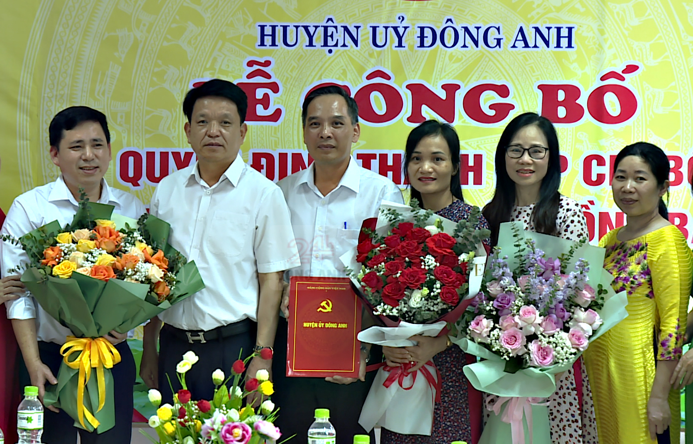 Huyện ủy Đông Anh công bố quyết định thành lập và ra mắt chi bộ Công ty Cổ phần giày Hồng Bảo