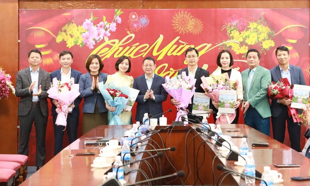 Huyện Mê Linh trao quyết định bổ nhiệm cán bộ