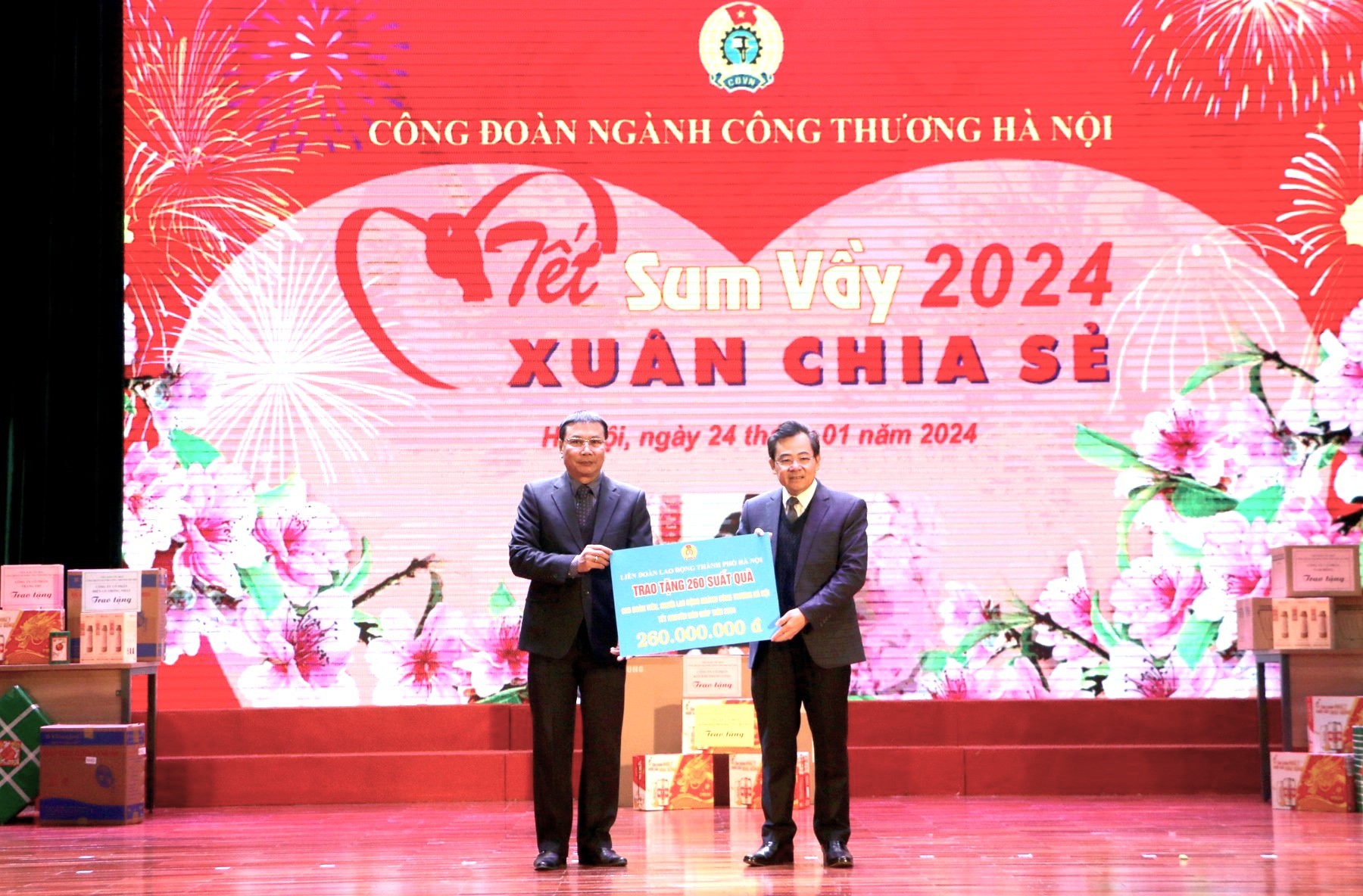  Ấm áp, nghĩa tình chương trình "Tết Sum vầy - Xuân chia sẻ"