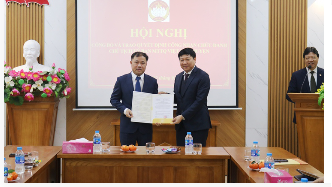 Lễ trao quyết định công nhận chức danh Chủ tịch Uỷ ban MTTQ Việt Nam huyện Quốc Oai