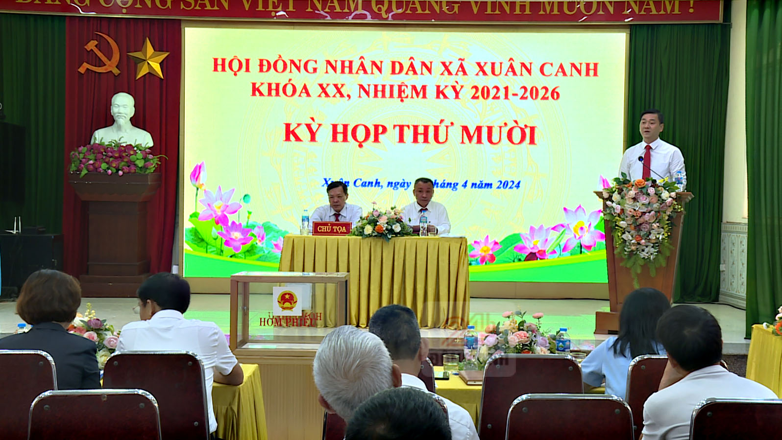 HĐND xã Xuân Canh (huyện Đông Anh) kiện toàn chức danh Chủ tịch và Phó Chủ tịch UBND xã