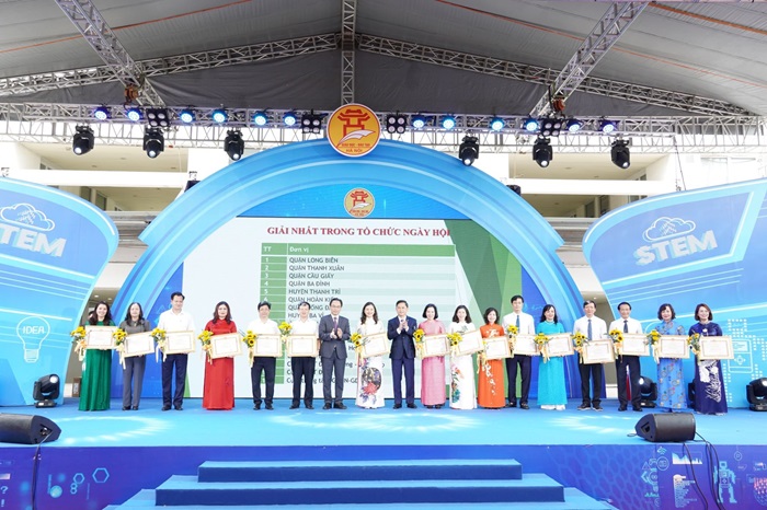Ngày hội công nghệ thông tin và STEM Hà Nội 2024 thu hút hơn 50.000 lượt giáo viên, học sinh tham gia