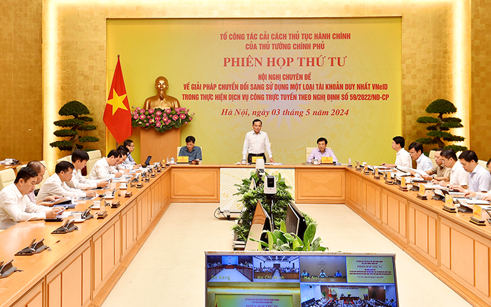 Từ 1-7-2024, sử dụng 1 tài khoản VNeID trong dịch vụ công trực tuyến