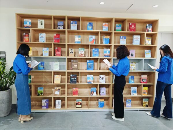 Phòng đọc chuyên đề: Ôn lại lịch sử hào hùng, vẻ vang của dân tộc với những đóng góp to lớn của thế hệ trẻ, của lớp lớp thanh niên yêu nước
