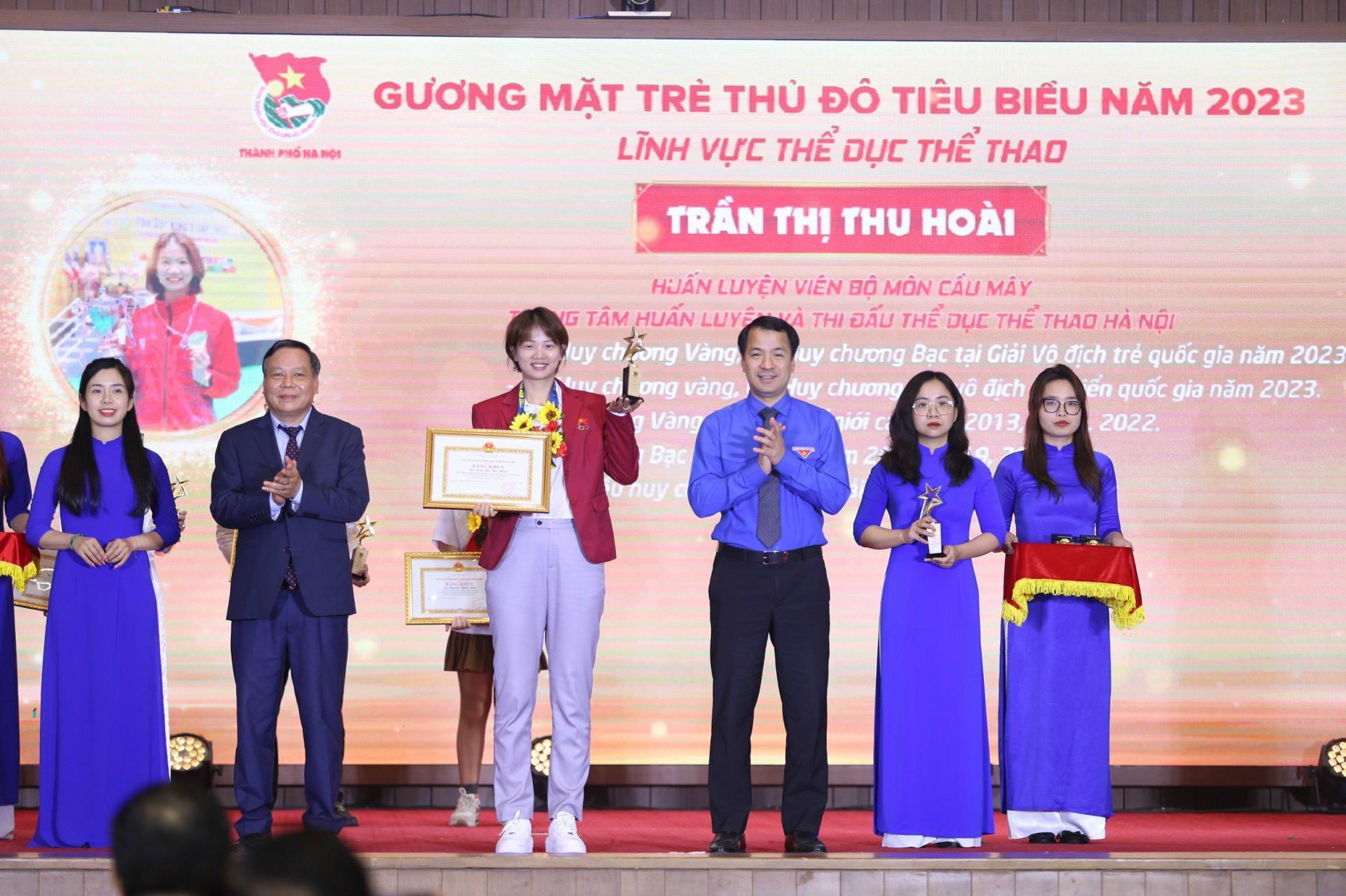 Tuyên dương 10 gương mặt trẻ tiêu biểu tại Ngày hội Thanh niên Thủ đô