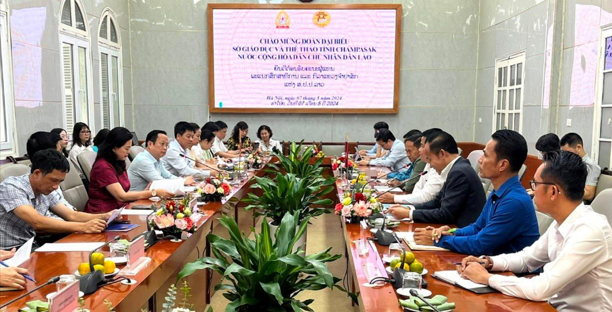 Hà Nội và Champasak (Lào) tăng cường hợp tác giáo dục