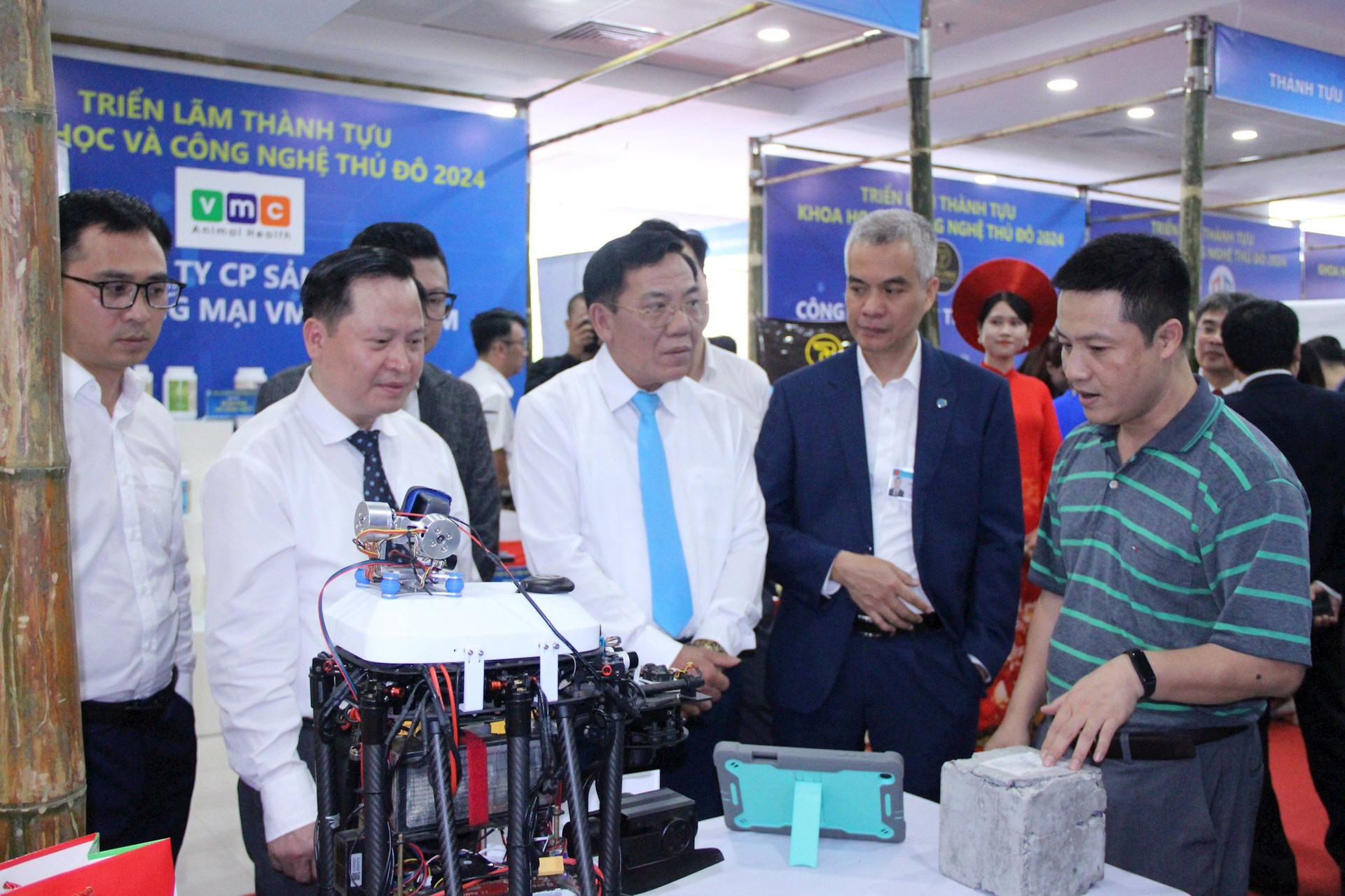 Triển lãm thành tựu khoa học và công nghệ Thủ đô: Khơi dậy tinh thần đam mê lao động sáng tạo, nghiên cứu khoa học