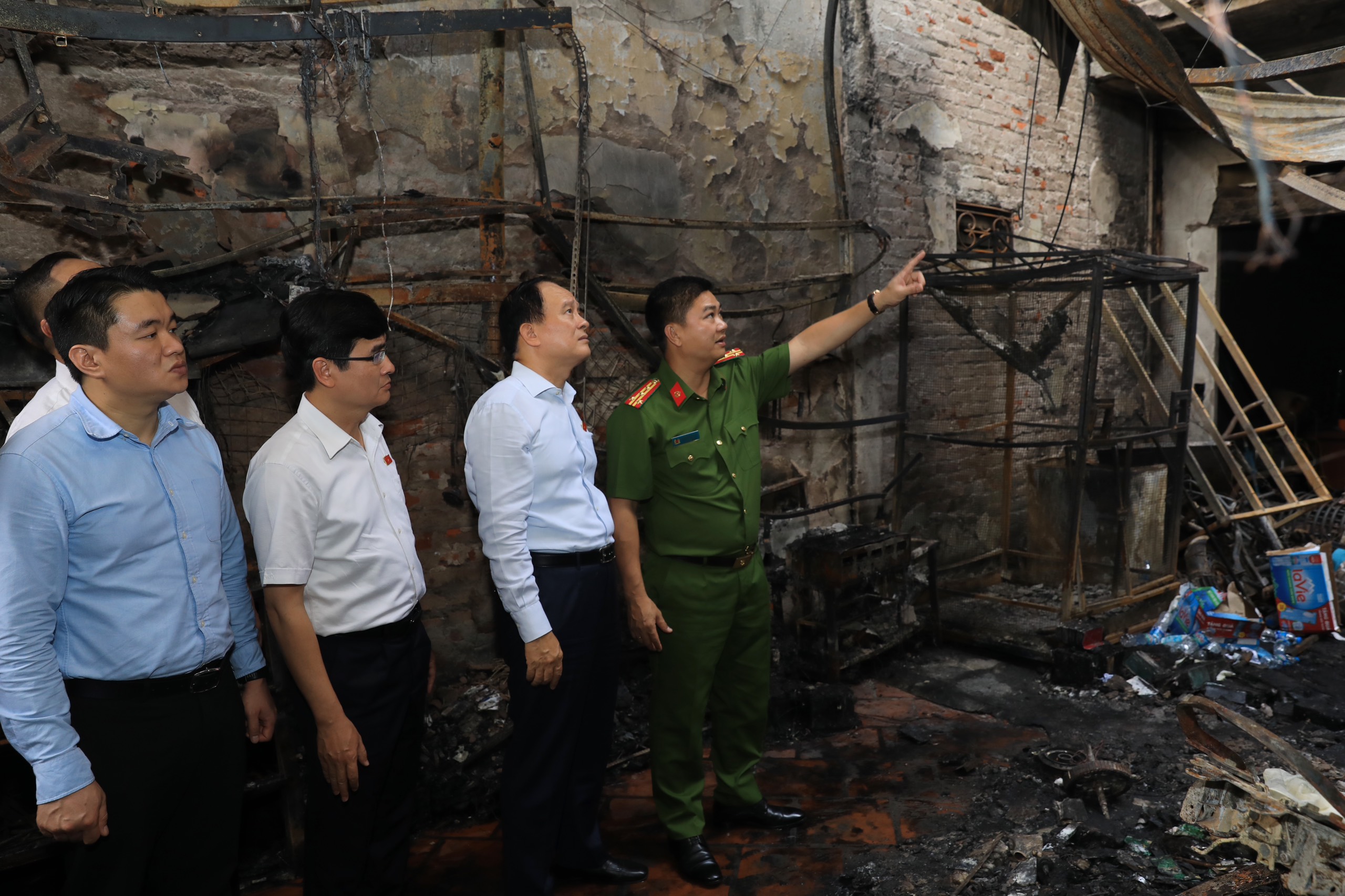 Tập trung kịp thời khắc phục hậu quả vụ cháy, áp dụng đầy đủ cơ chế chính sách để hỗ trợ các nạn nhân