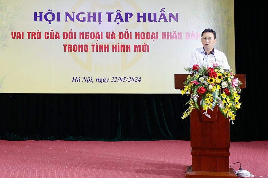 Xây dựng hình ảnh Việt Nam hòa bình, hữu nghị