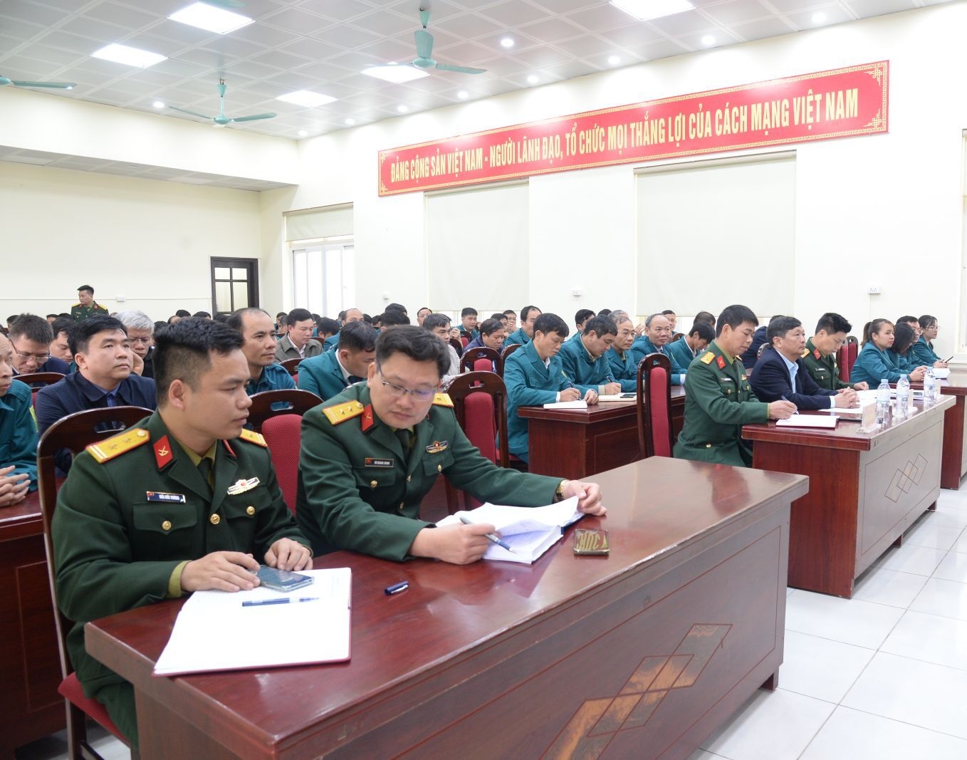 Nâng cao kiến thức quốc phòng, quân sự cho cán bộ dân quân tự vệ