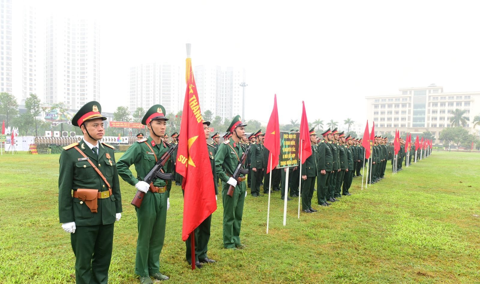 Sư đoàn Bộ binh 301 sôi nổi ra quân huấn luyện năm 2024