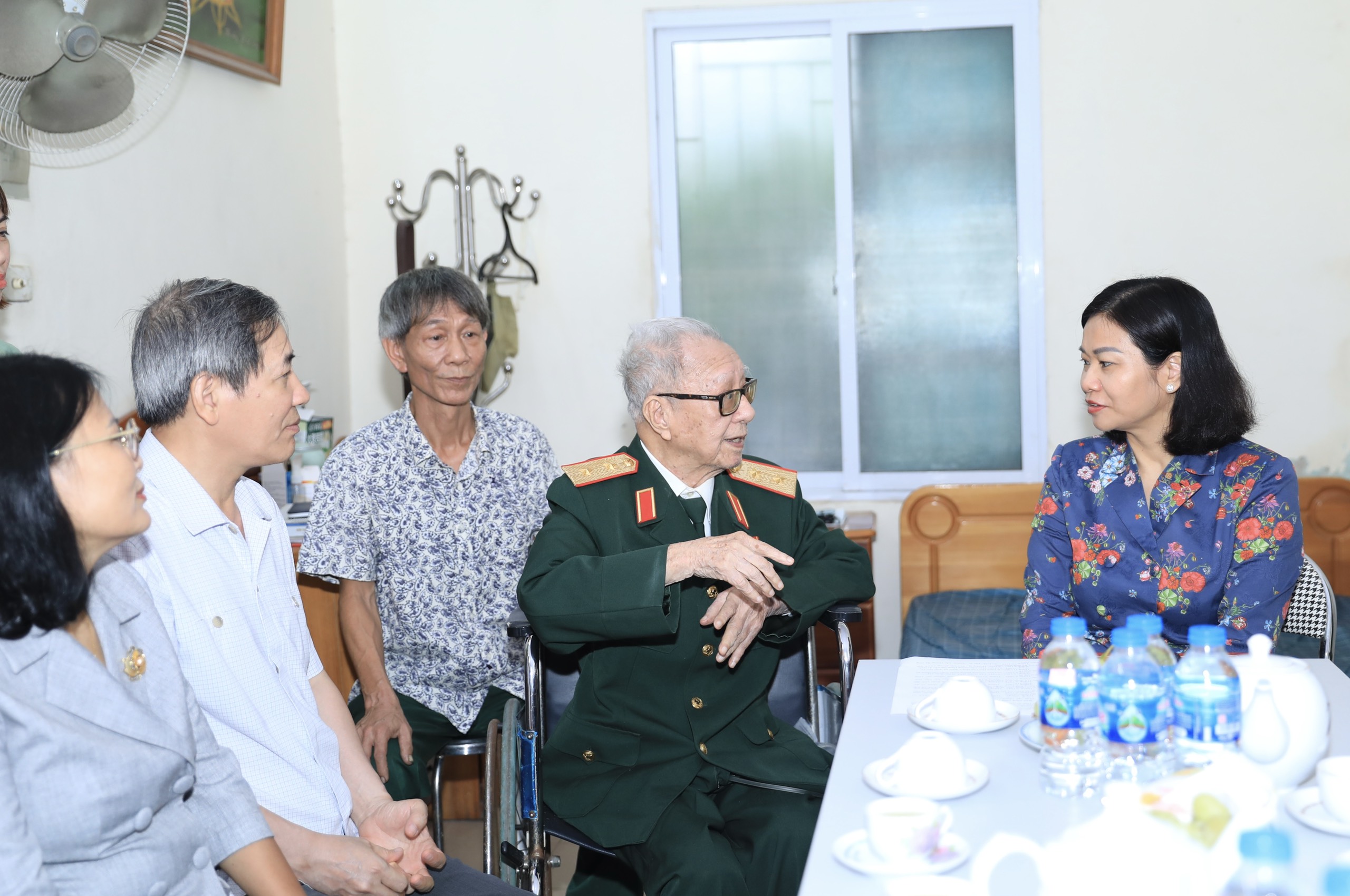 Phó Bí thư Thường trực Thành uỷ Nguyễn Thị Tuyến: Tiếp tục quan tâm, làm tốt công tác "đền ơn đáp nghĩa" 
