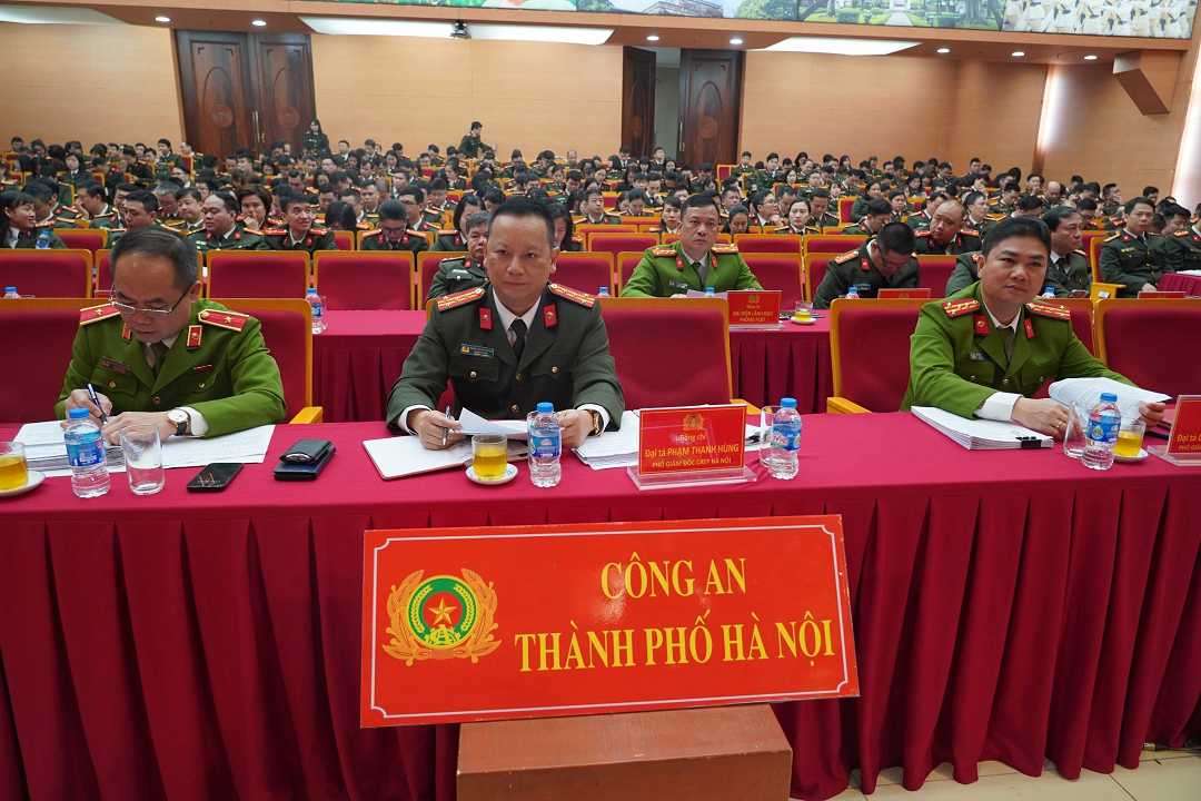 Học và làm theo Chủ tịch Hồ Chí Minh, xây dựng lực lượng Công an nhân dân trong sạch, vững mạnh