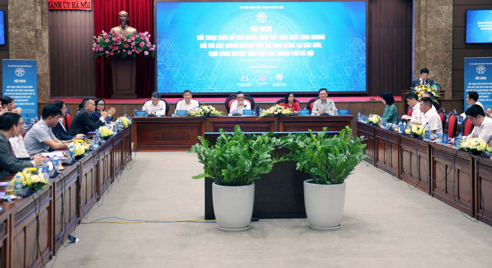 Tổ chức hội nghị đối thoại tháo gỡ khó khăn, thúc đẩy sản xuất kinh doanh trong tháng 5-2024