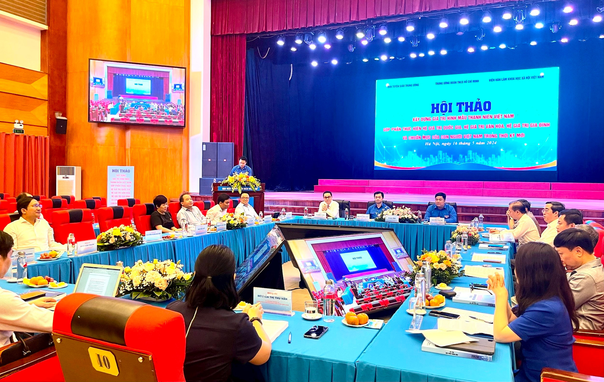 Xây dựng giá trị hình mẫu thanh niên Việt Nam thời kỳ mới theo tư tưởng, đạo đức, phong cách Hồ Chí Minh