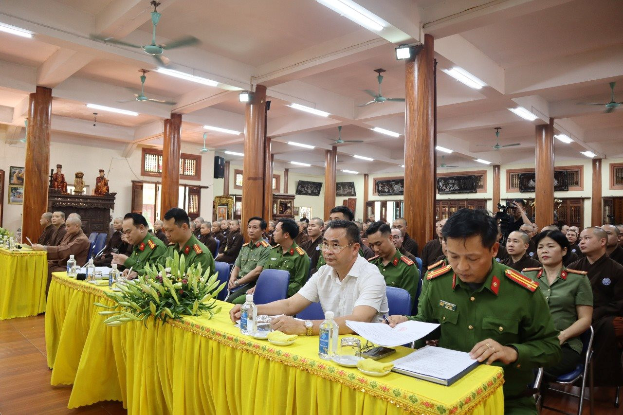Huyện Đan Phượng ra mắt mô hình “Nhà chùa an toàn về phòng cháy, chữa cháy” tại chùa Đại Từ Ân