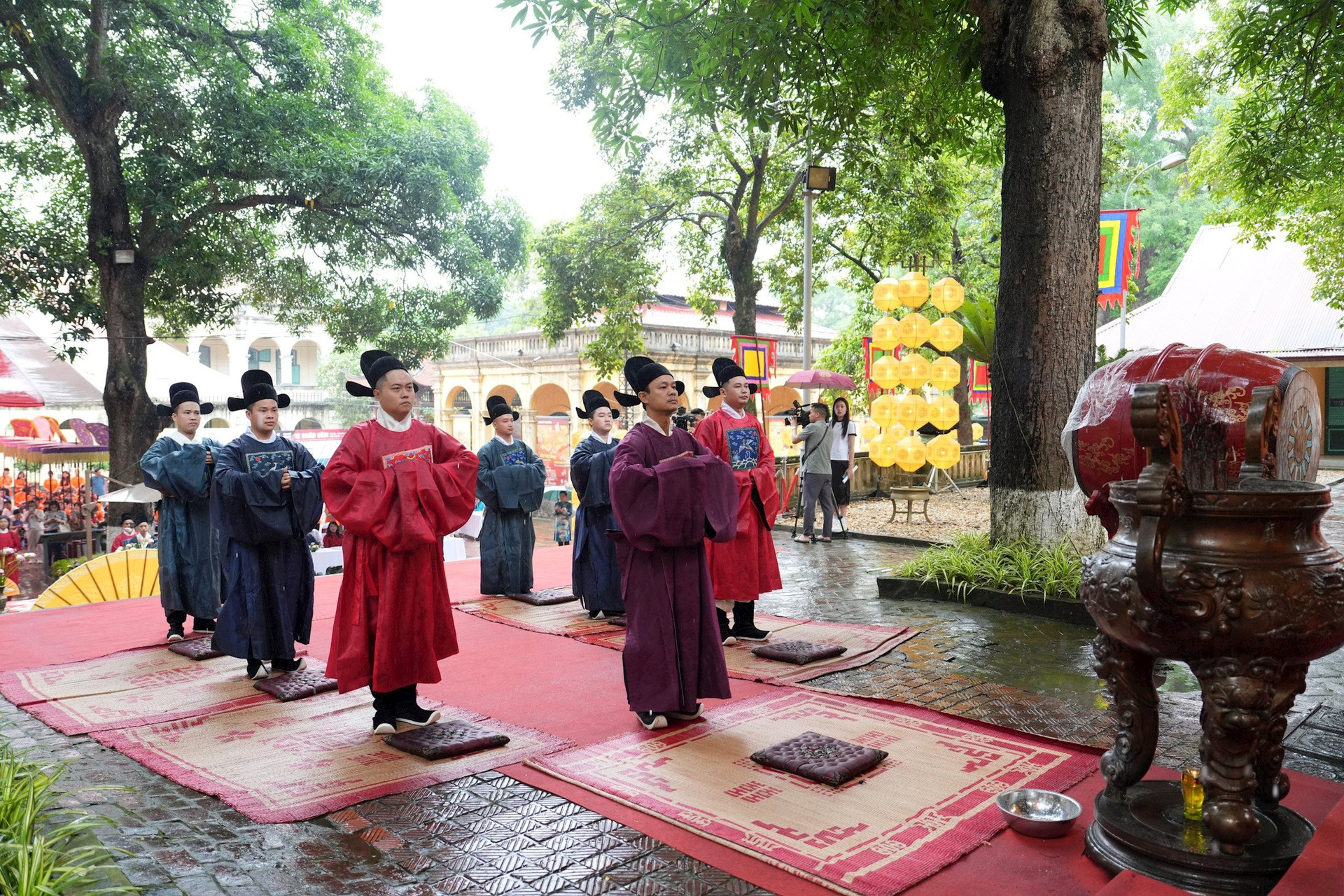 Trải nghiệm Tết Đoan Ngọ Thăng Long xưa: Hành trình về với ký ức văn hóa truyền thống