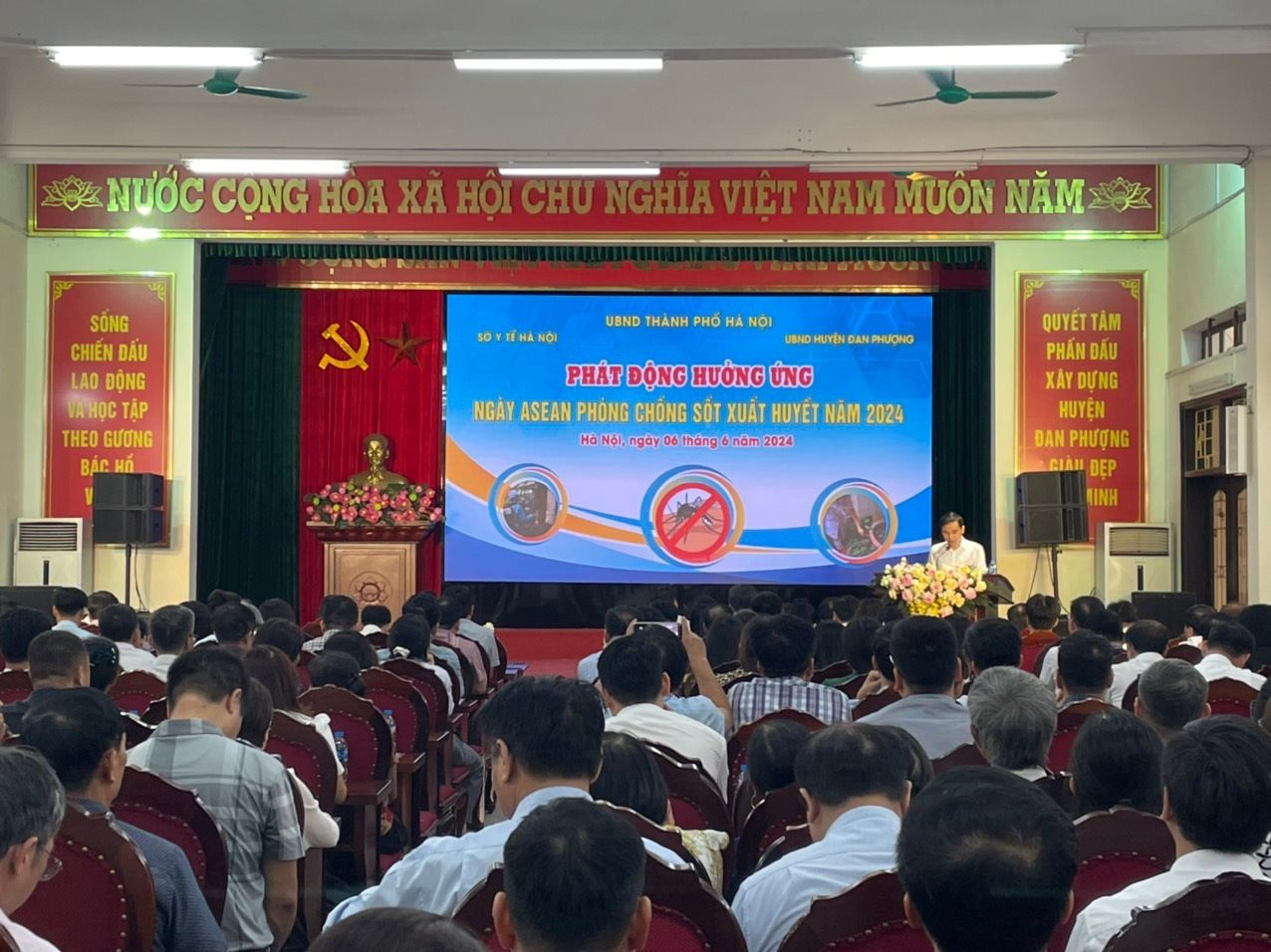 Sốt xuất huyết bùng phát tại Hà Nội: Nguy cơ cao, người dân cần nâng cao công tác phòng, chống